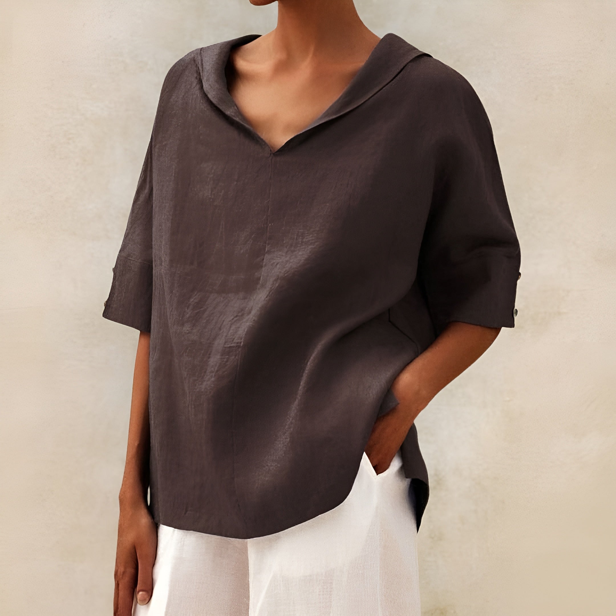 Lara - Blusa Soft Minimalista