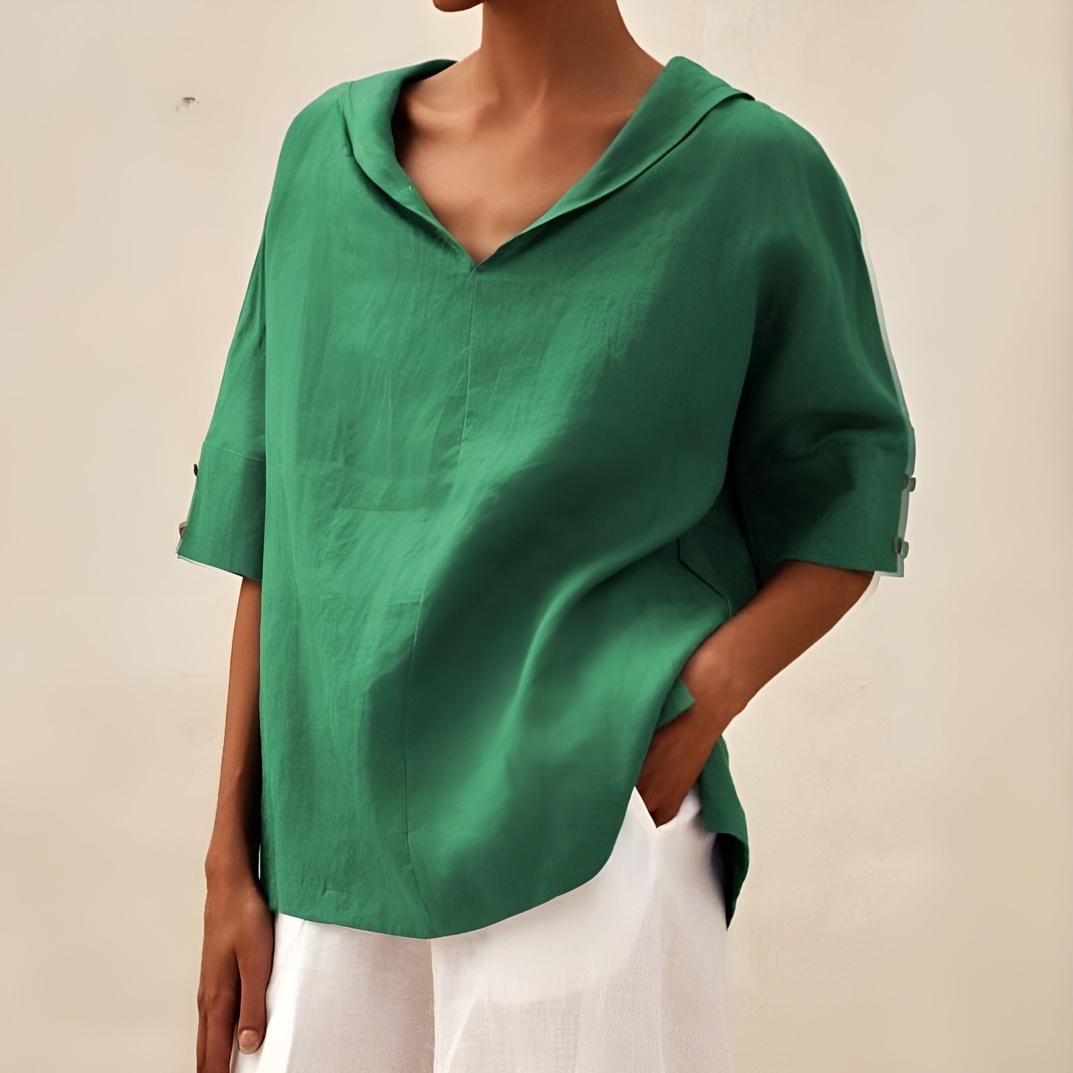 Lara - Blusa Soft Minimalista