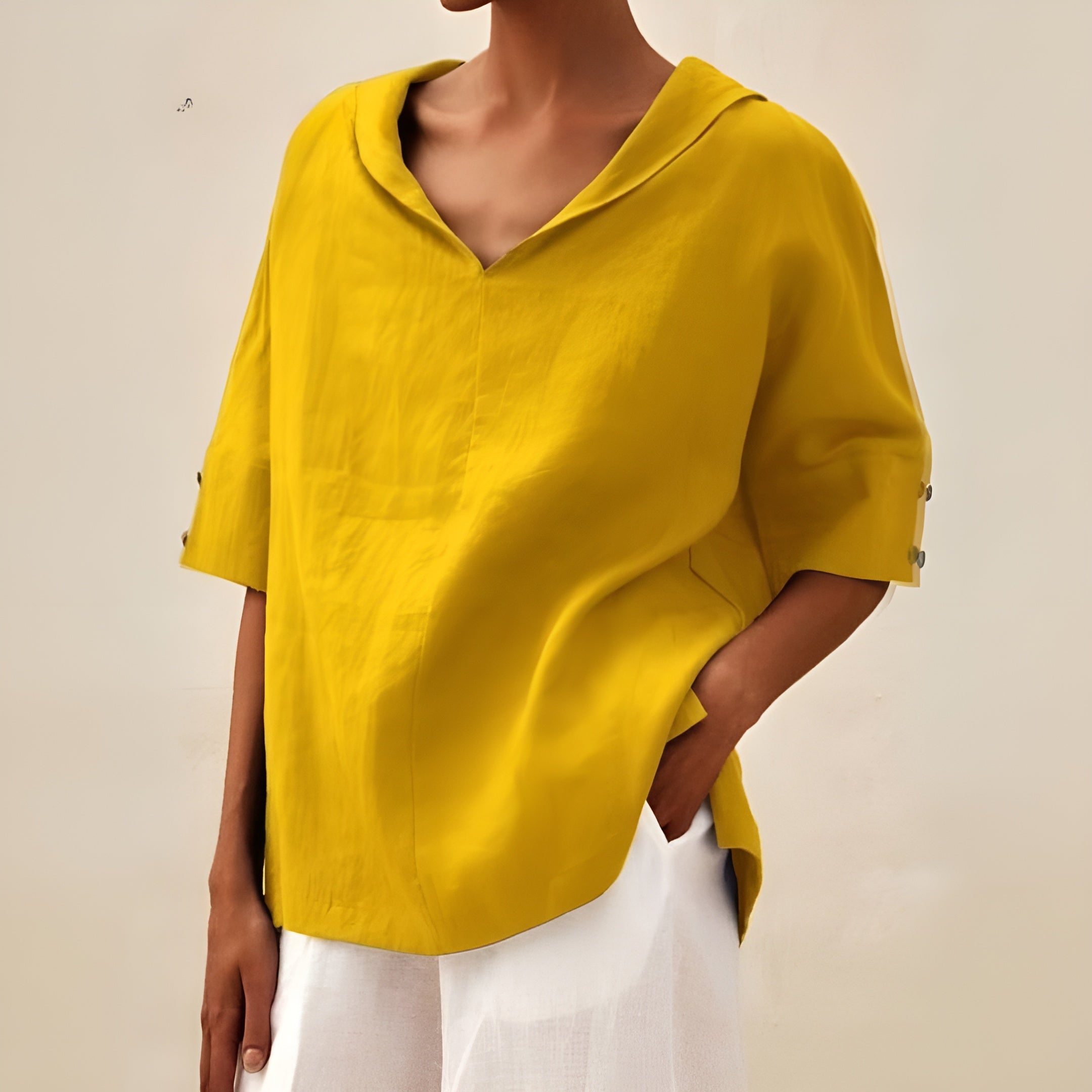 Lara - Blusa Soft Minimalista