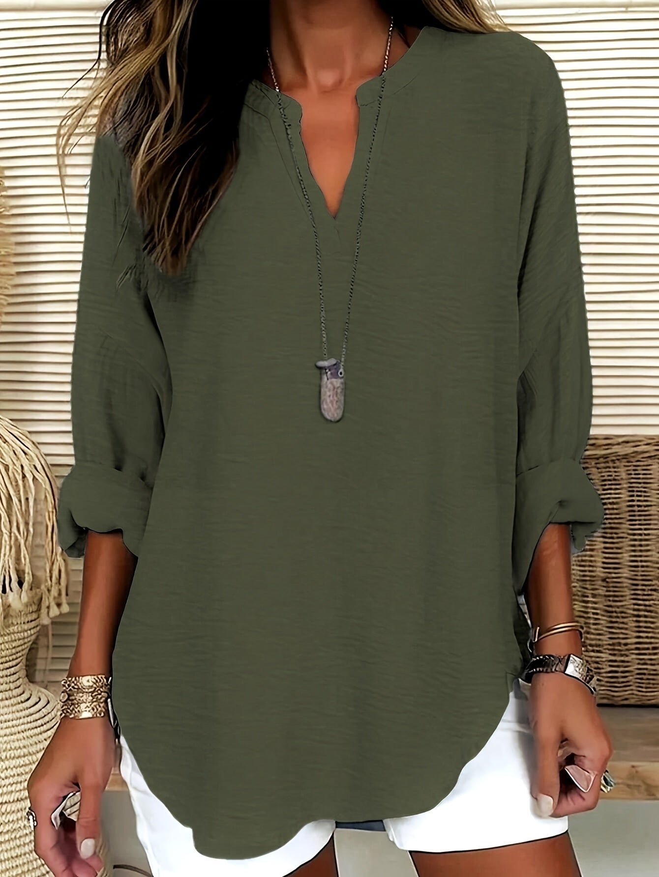 Bria - Blusa a V in tessuto leggero